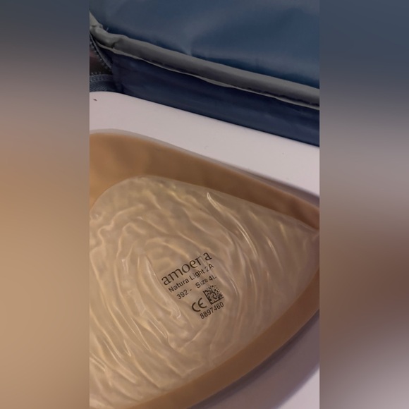 Amoena pair Natura Light 2A Breast Form - Tawny - Picture 7 of 9